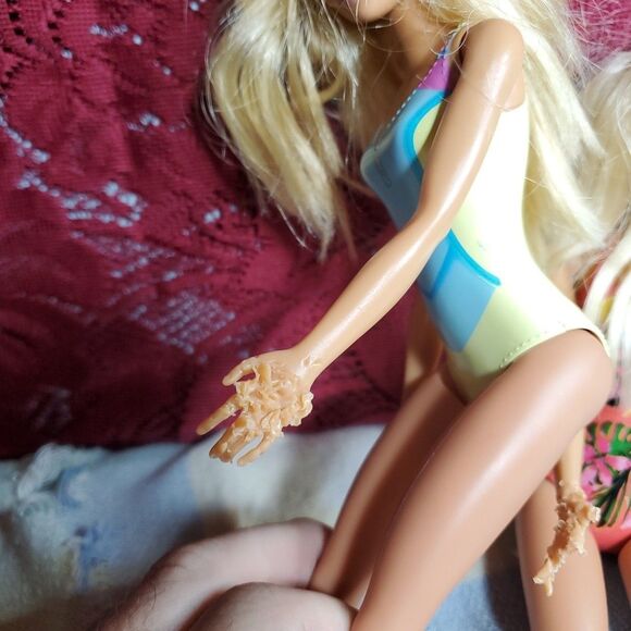 Barbie Swimsuit Beach Doll Mattel Lot, Set of 2 Bathing Suit Barbies (Damaged) - Picture 6 of 9